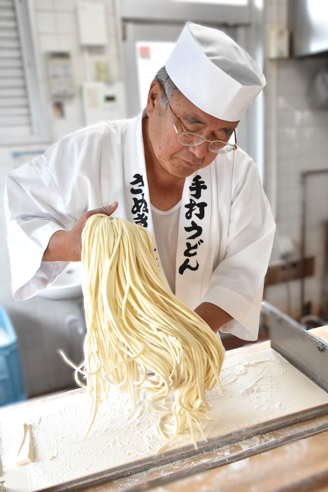 伝統を守り、新たな挑戦へ挑む老舗うどん企業の歩み：さぬき麺業株式会社
